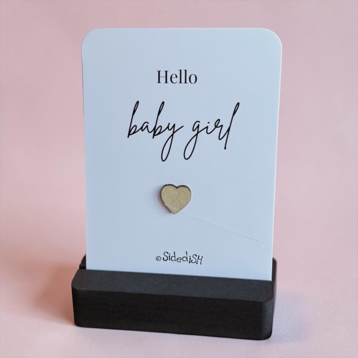 Kaartje op houdertje hello baby girl