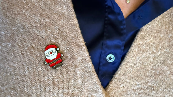 Weihnachtsmann-Anstecknadel