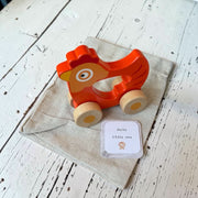 Kraamcadeautje Autootje Kip Houten Baby Speeltje