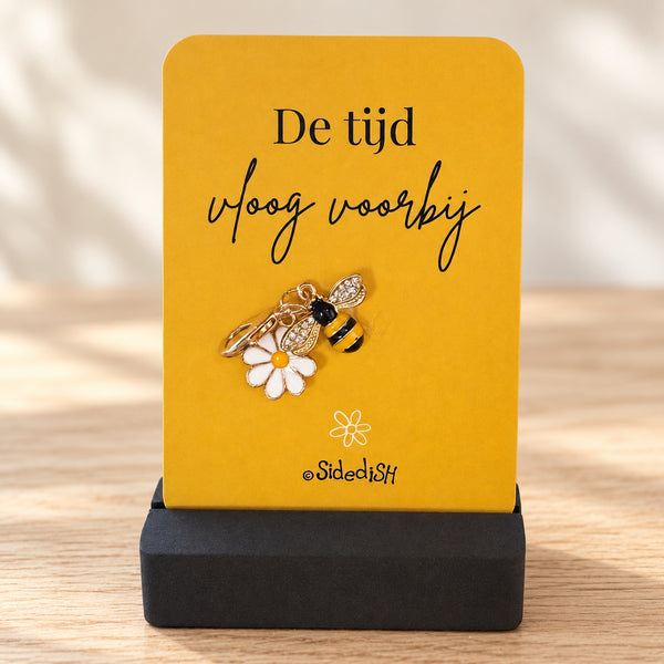 Kaartje op houdertje de tijd vloog voorbij
