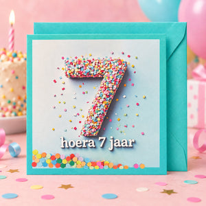 Verjaardagskaart hoera 7 jaar met turquoise envelop